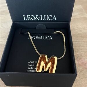 Leo&Luca - 18k Gold Plated Bubble Letter Initial Necklace “m”